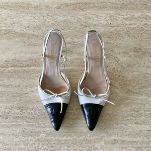 Vintage Chanel CC Bow Cap Toe Slingback Heels